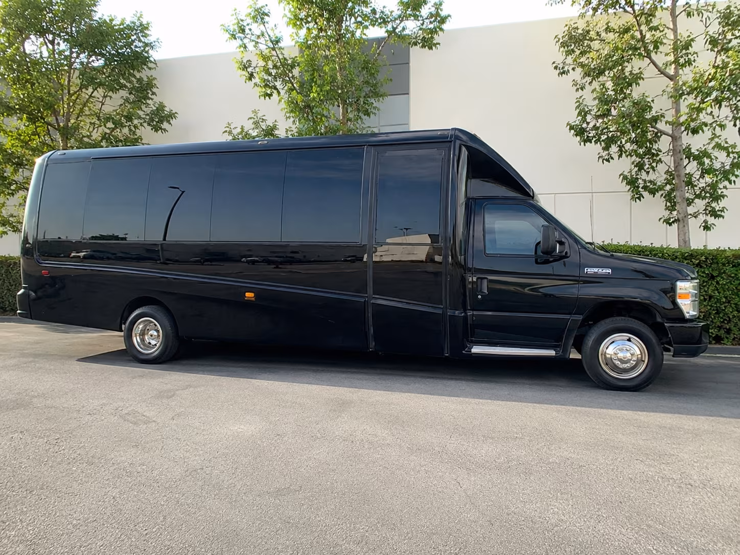 airport transfer bus rentals to charlotte douglas international