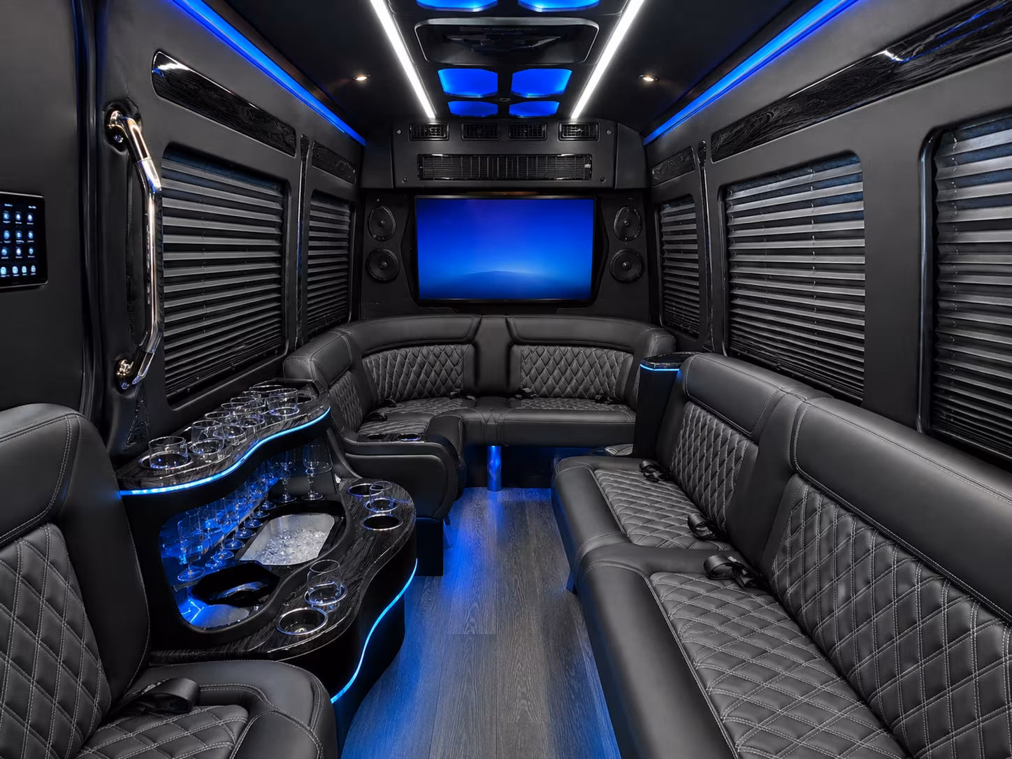 charlotte 25 passenger party bus