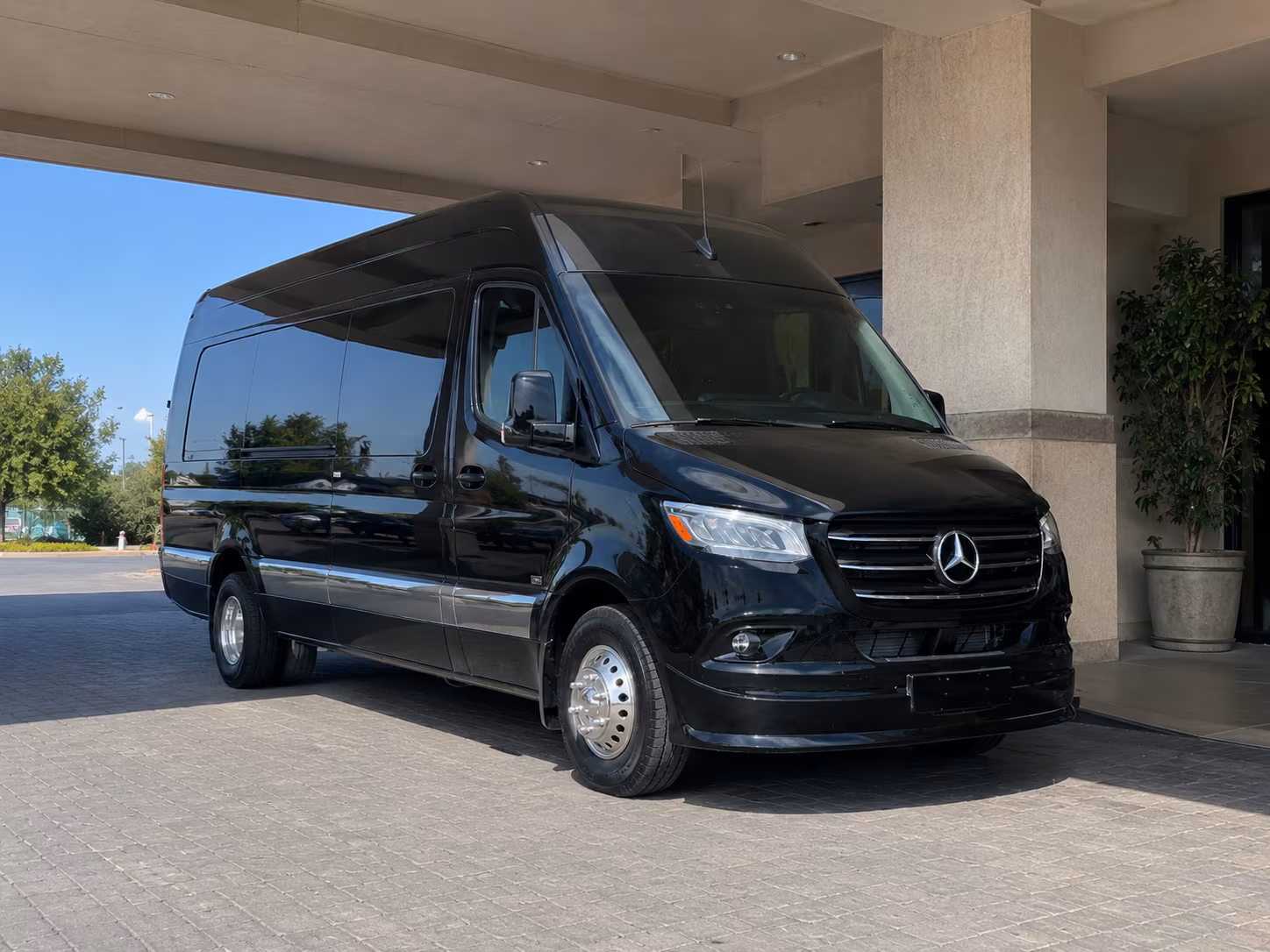 charlotte sprinter van with driver