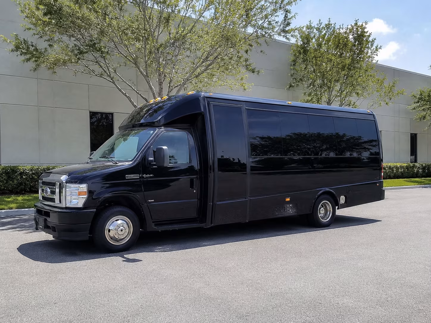 employee shuttle buses for charlotte s corporate campuses and office parks