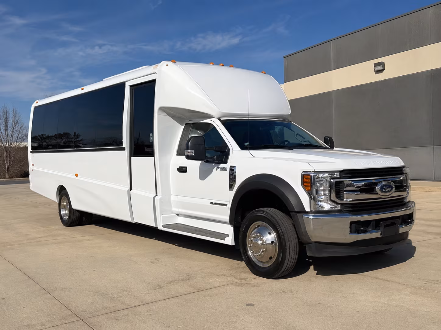 minibus rentals for winery visits near waxhaw ballantyne and south charlotte